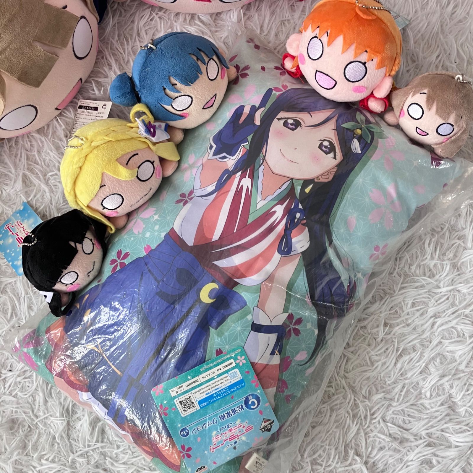 ラブライブ 16点セット サンシャイン 大量まとめ売りメガジャンボ寝そべりぬいぐるみ ほぼ全品タグ付き マスコット クッション 16