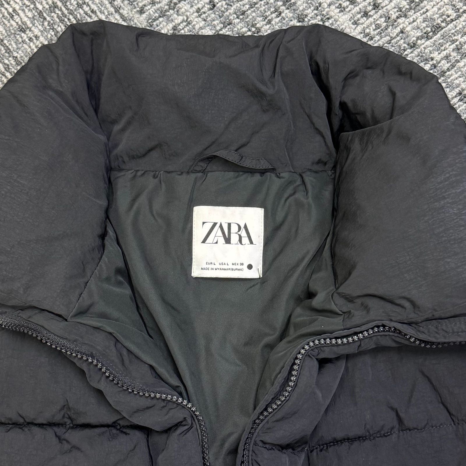 ZARA ショート丈ダウンブルゾン ダウンジャケット ナイロンジャケット 