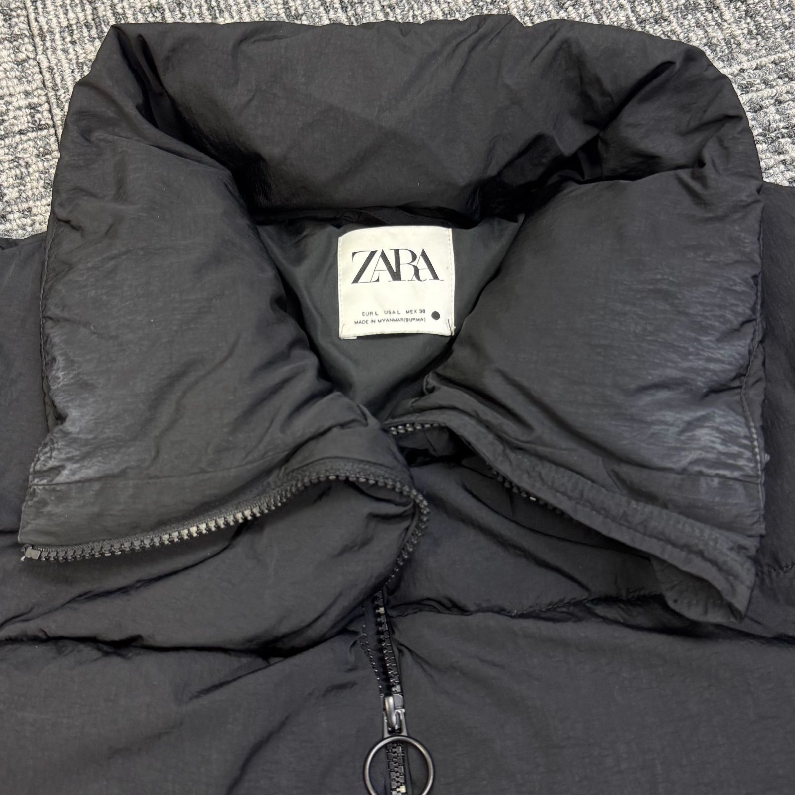 ZARA ショート丈ダウンブルゾン ダウンジャケット ナイロンジャケット 