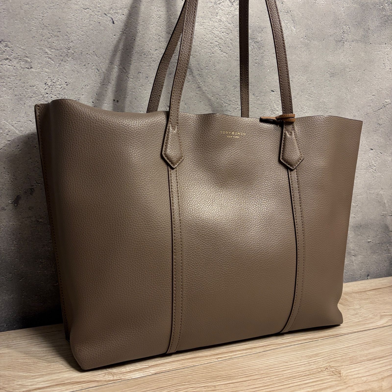 TORY BURCH トリーバーチ レザー トートバッグ グレージュ A4収納可