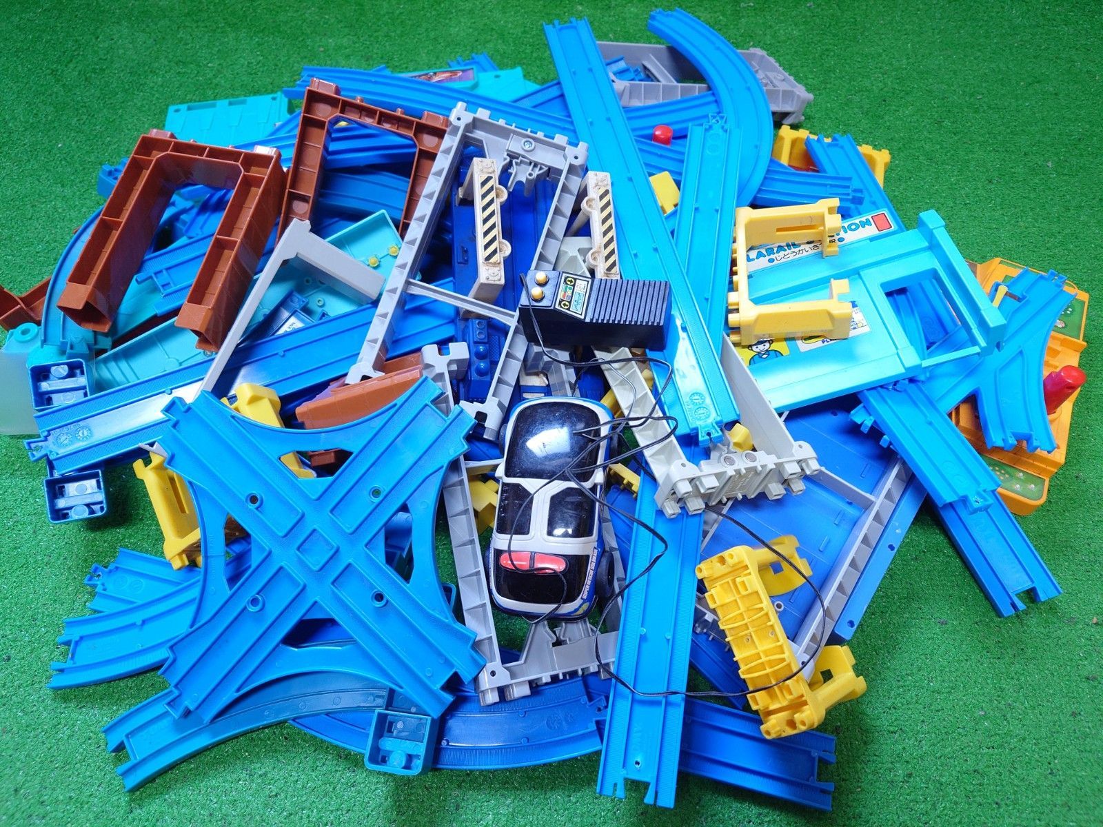 プラレール まとめ売り ② 直線 曲線 坂曲線 ターンアウト レール 橋脚