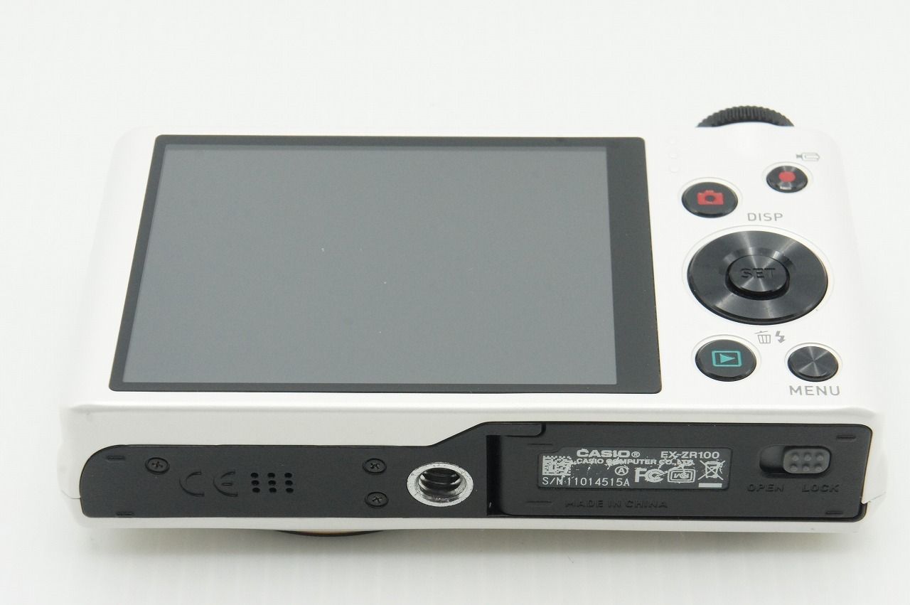 CASIO EXILIM EX-ZR100 ホワイト [電池挿入ふたロック不良] 訳あり品