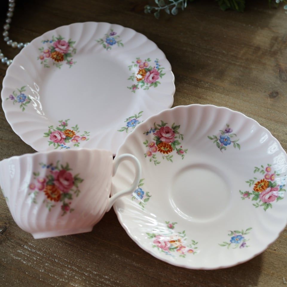 ロゼッタ パステルピンクが可愛いトリオA