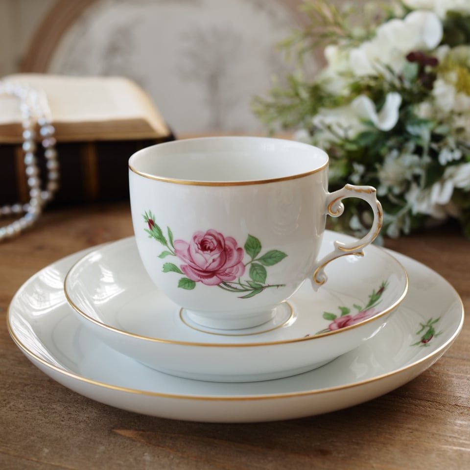 ♥ フュルステンベルグ ローズ トリオA カップ＆ソーサー F 2