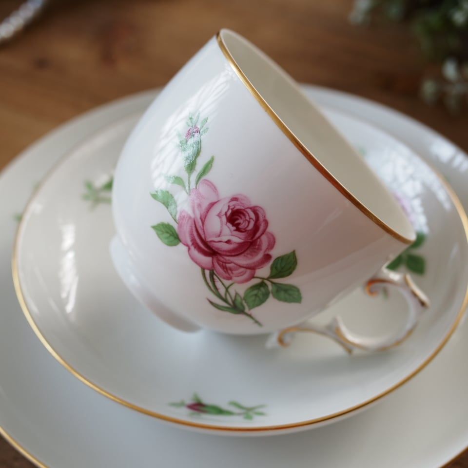 カップ＆ソーサー