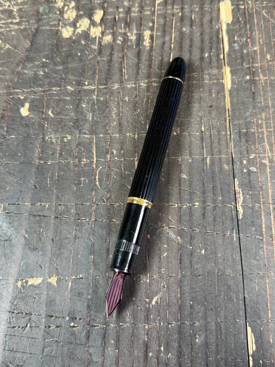 PILOT パイロット