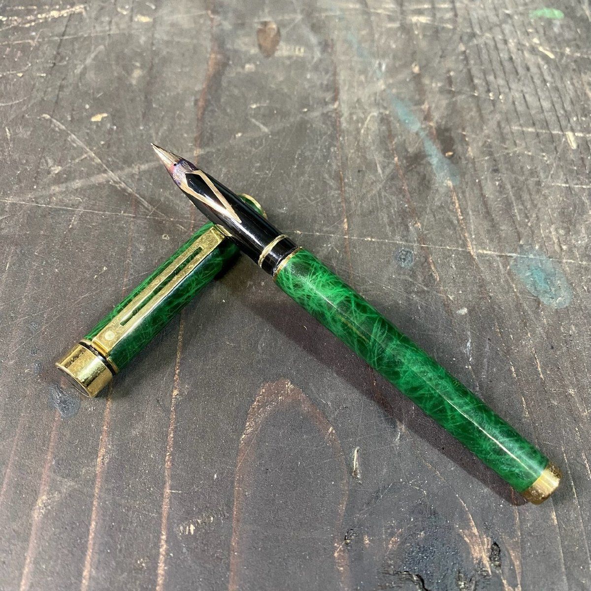 F 3354 シェーファー 万年筆 14 K 585 グリーン|M 2