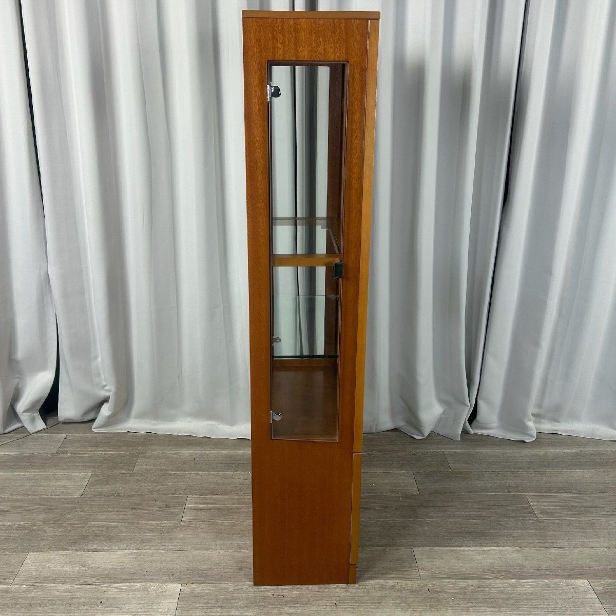 XD57 カリモク HE2320NU ガラス キャビネット 飾り棚/A4 - メルカリ