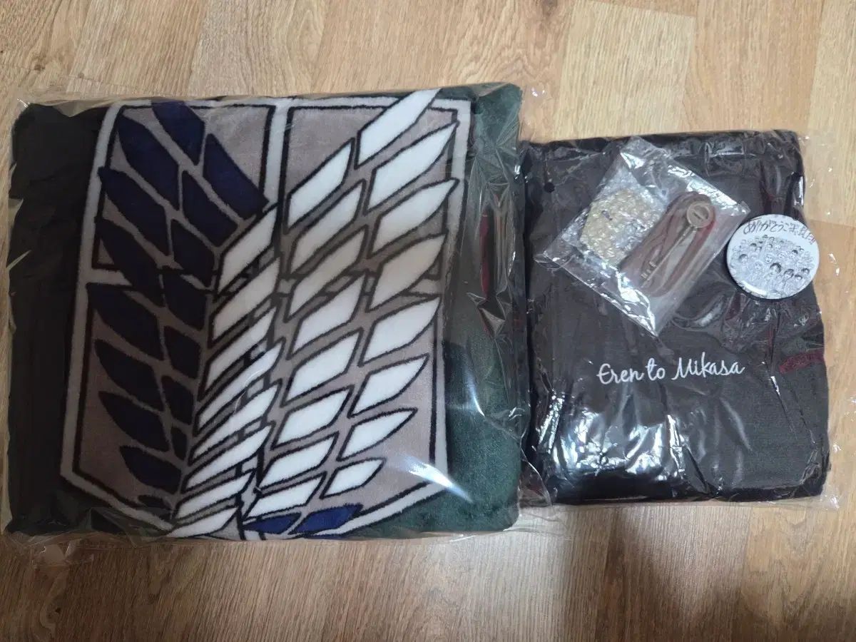 進撃の巨人 調査兵団 ブランケット エレン-ミカサ マフラー -地下の鍵