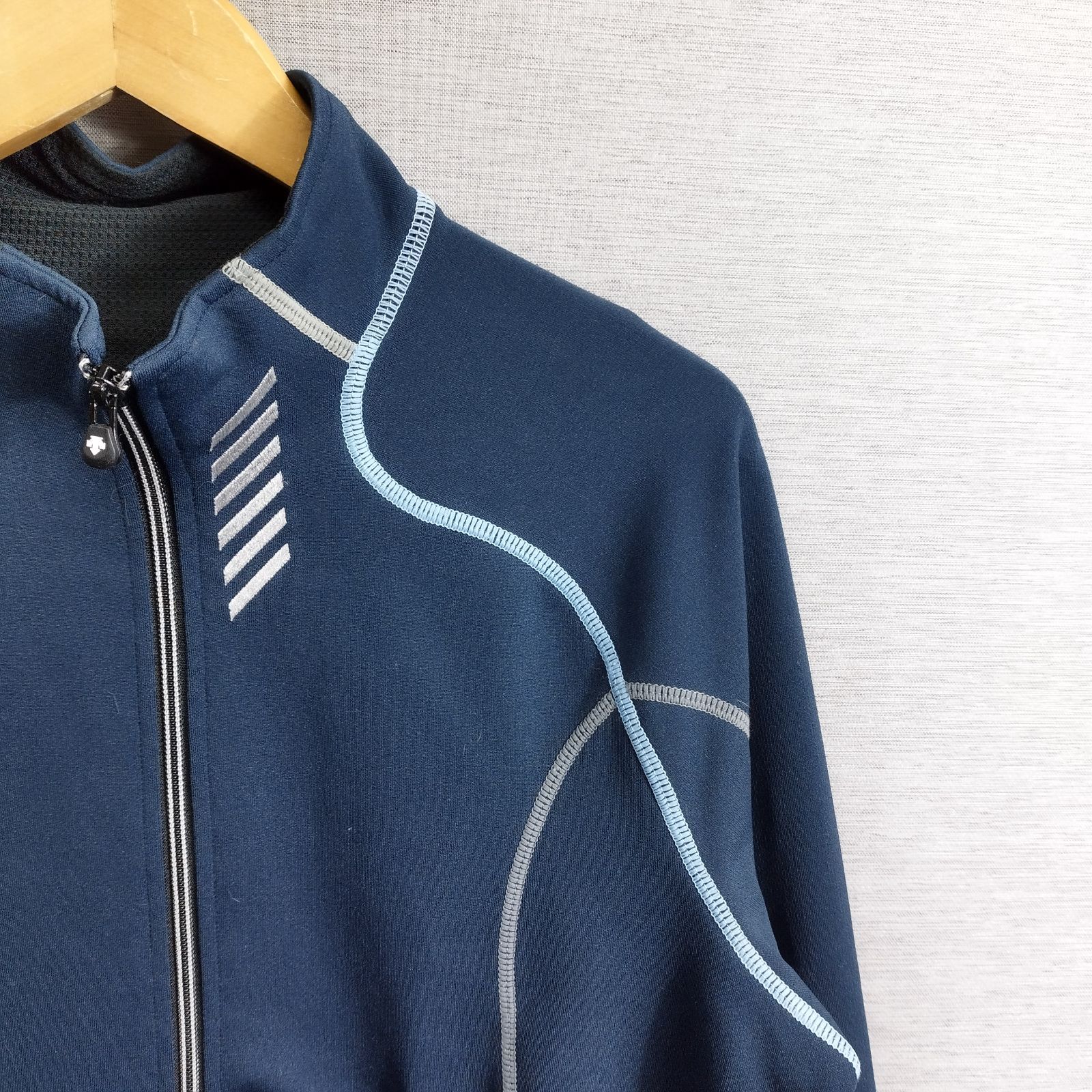 DESCENTE デサント ジャージ ジャケット スポーツ トラック ロゴ 刺繍