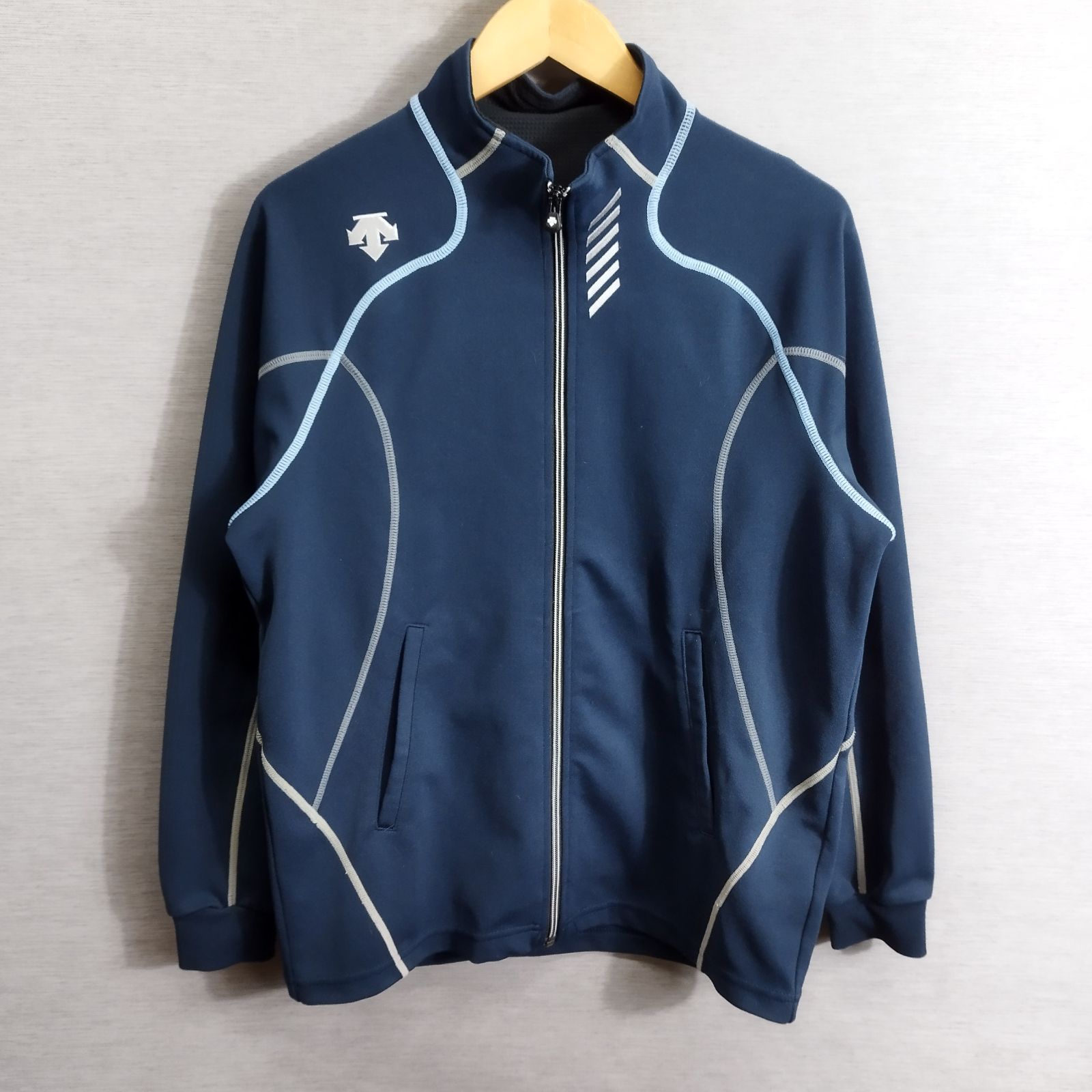  トラックジャケット　ヴィンテージ　ジャージ　デサント DESCENTE デサント ジャージ ジャケット スポーツ トラック ロゴ 刺繍
