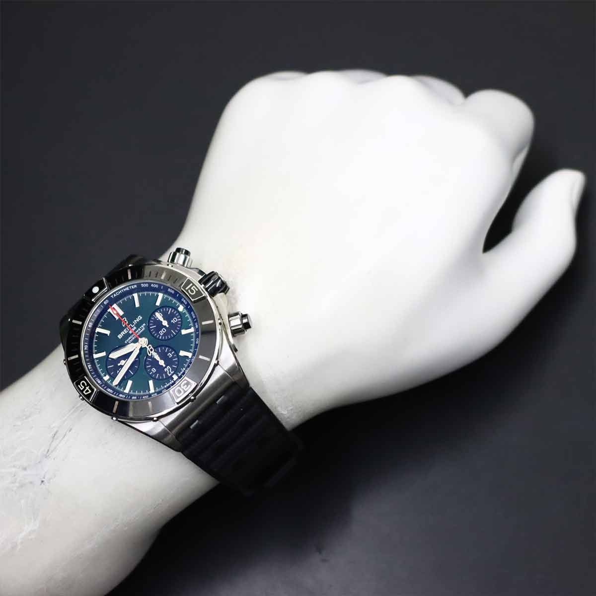 ブライトリング BREITLING スーパークロノマットB01 44 AB0136 クロノ 