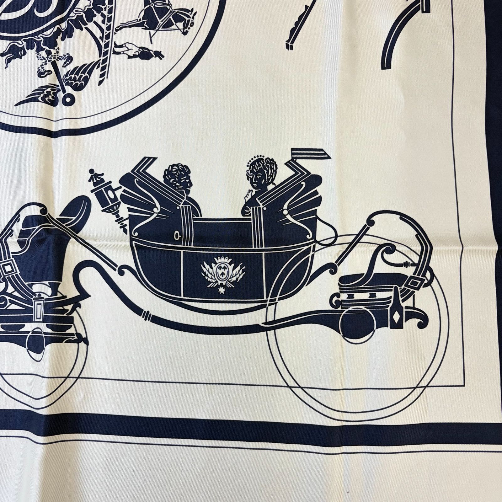 HERMES カレ　エクスリブリス　スカーフ　エルメス　美品 鑑定済み 【 美品 】エルメス カレH 《 エクスリブリス 》 90