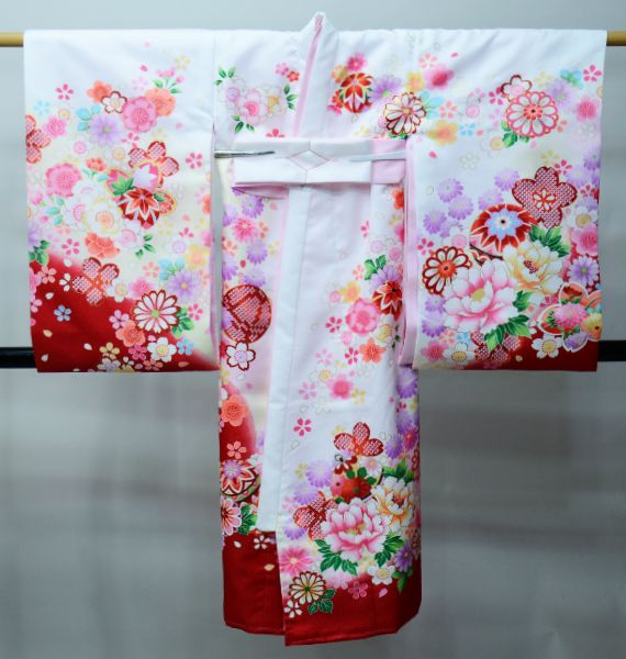 お宮参り 産着 女児 合繊 豪華絢爛 のしめ 金刺繍 綸子地 白色×赤