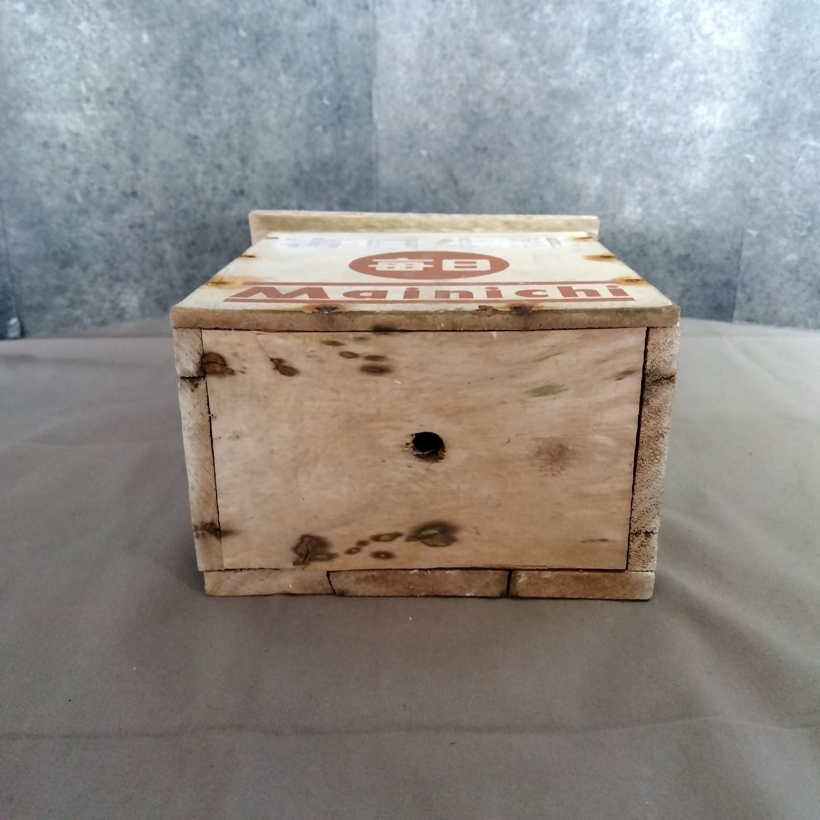 昭和レトロ 毎日牛乳 木製配達箱 牛乳箱 フタ付き 店舗什器 看板 A680