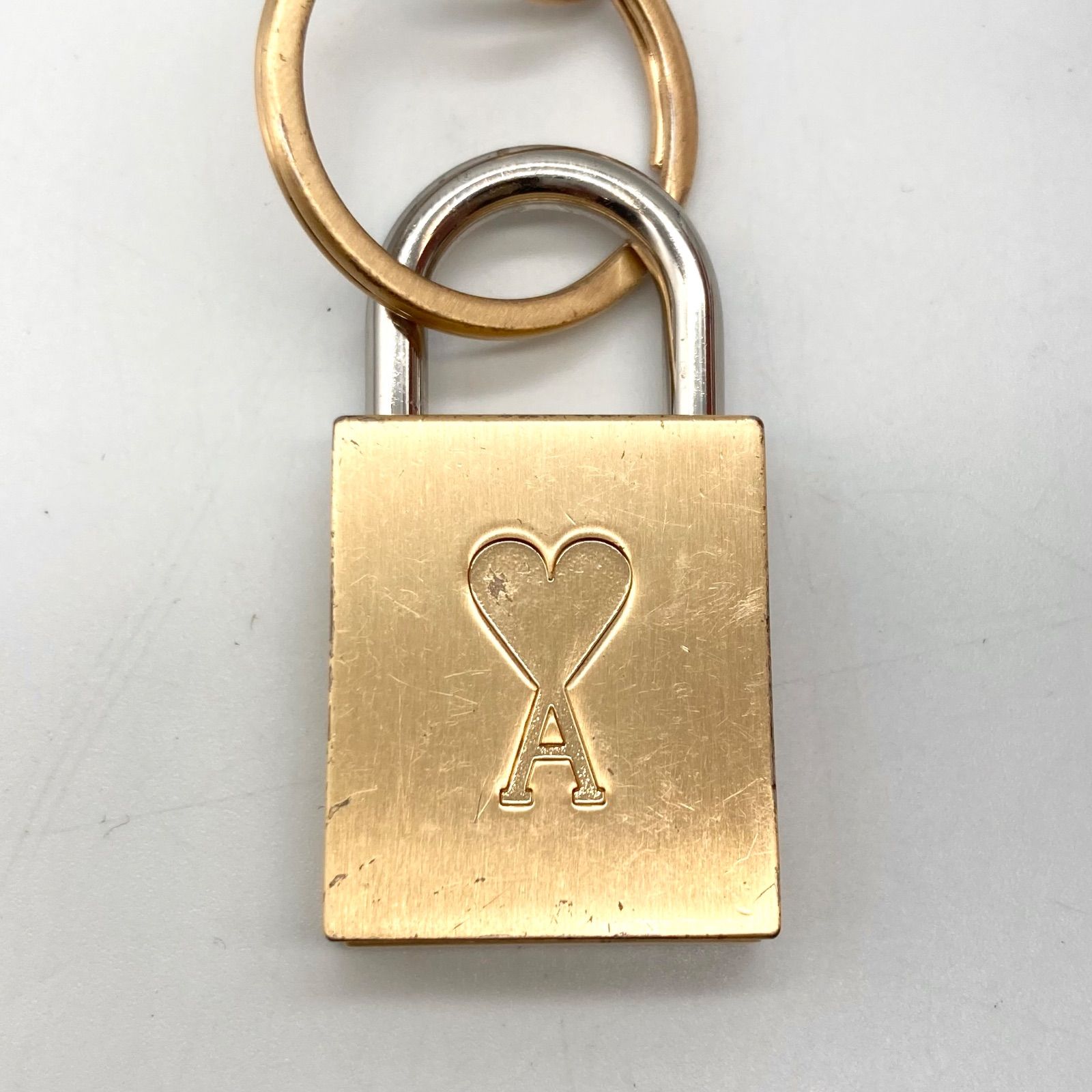 ◇ Ami de Coeur パドロック キーリング ゴールド メタル ブラッシュド