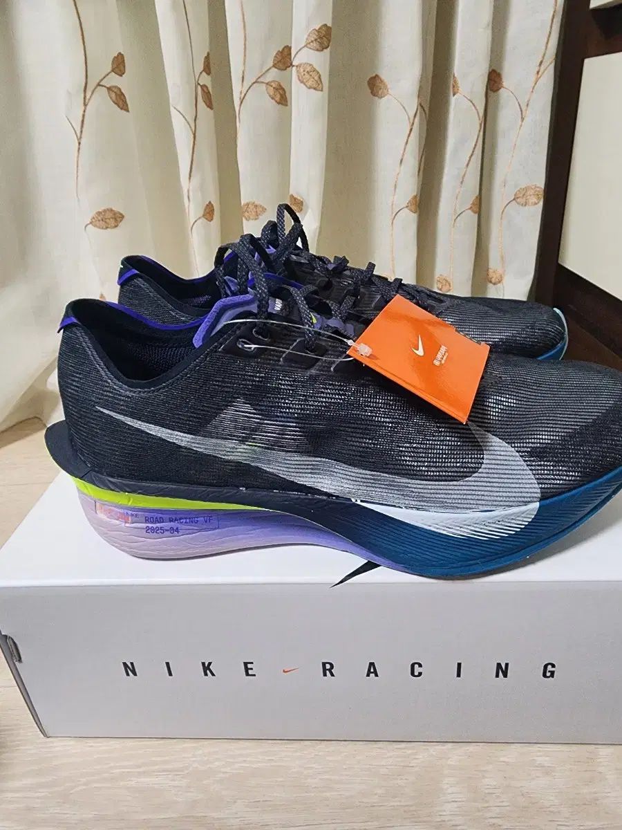 NIKE ナイキ ヴェイパーフライ4 285 ブラック メンズ レーシングシューズ