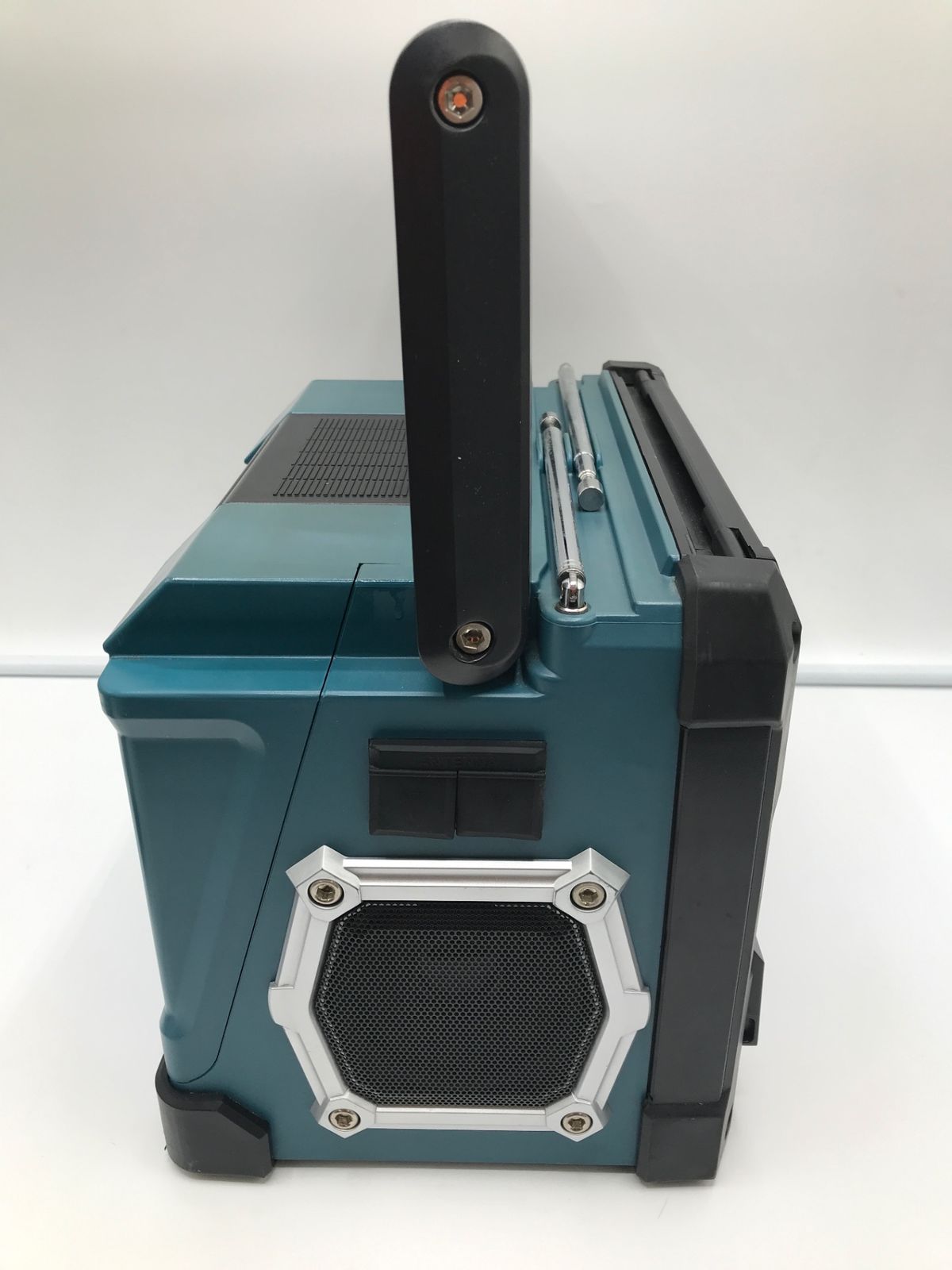  品 Makita|マキタ TV 100 充電式ラジオ付テレビ バッテリ充電器別売 IT_XQHYG 岡岩 M 04 その他 電動工具 エア工具