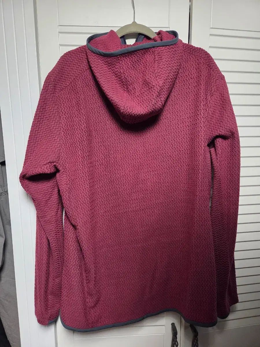 パタゴニア エア フリース フーディー バーガンディ