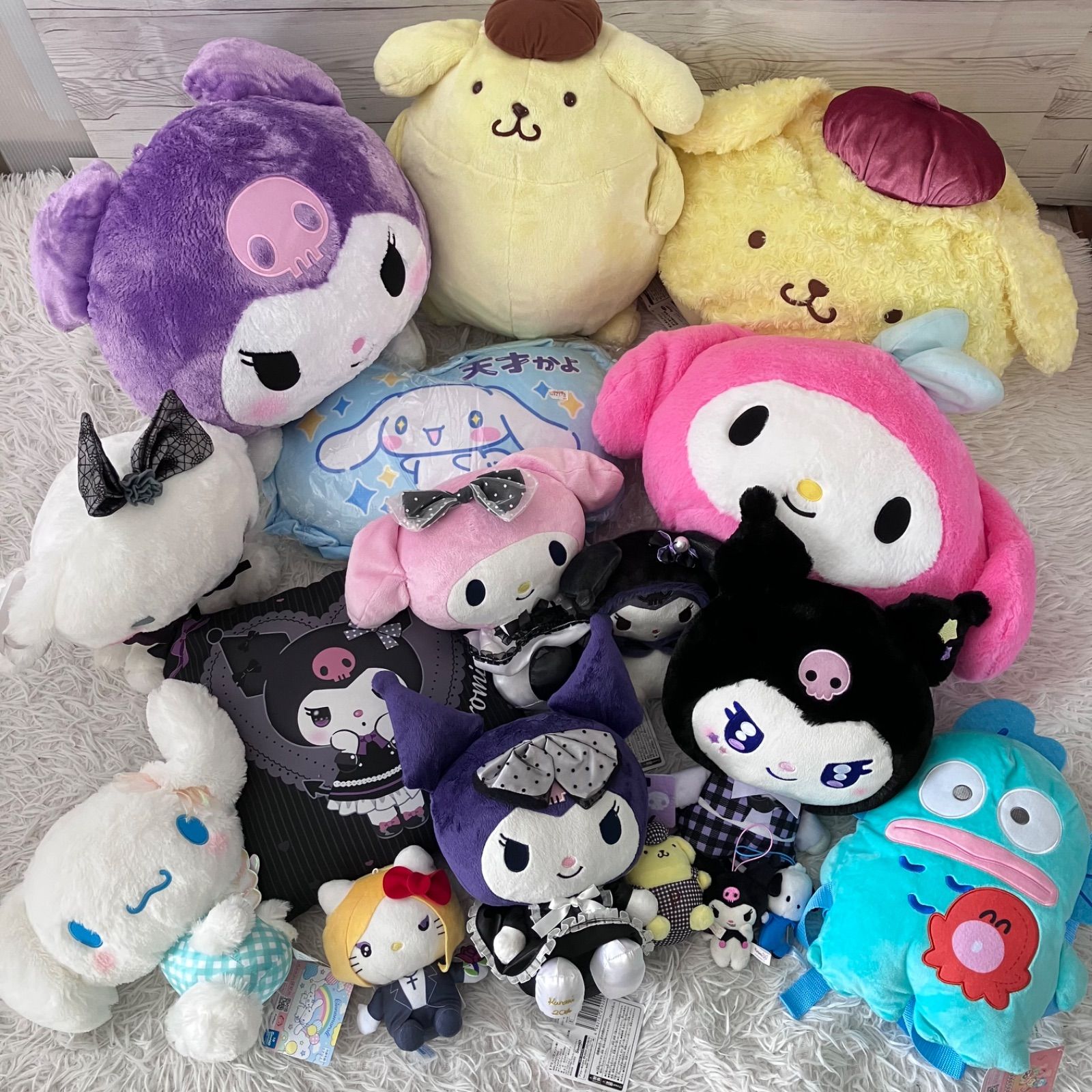 サンリオ　ポムポムプリン　ぬいぐるみ　グッズ　17点　まとめ売り サンリオ ぬいぐるみ 17点セット Sanrio 大量まとめ売り ヴィレヴァン