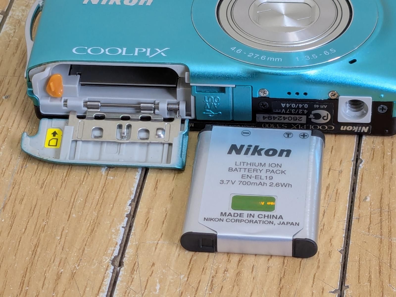 Nikon ニコン COOLPIX S3300 コンパクトデジタルカメラ ミントグリーン