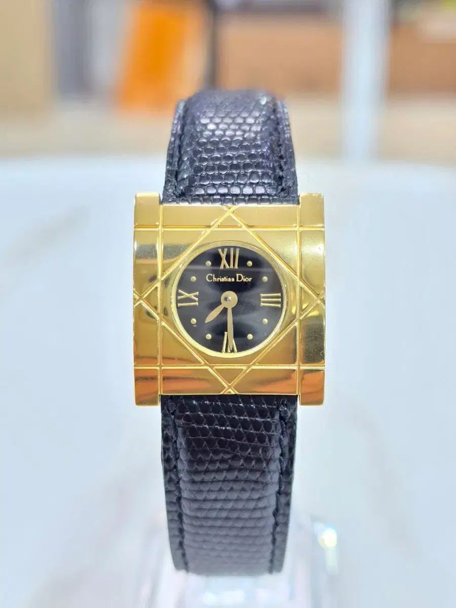 正規品 クリスチャン ディオール クール カレ 23mm 時計 - メルカリ