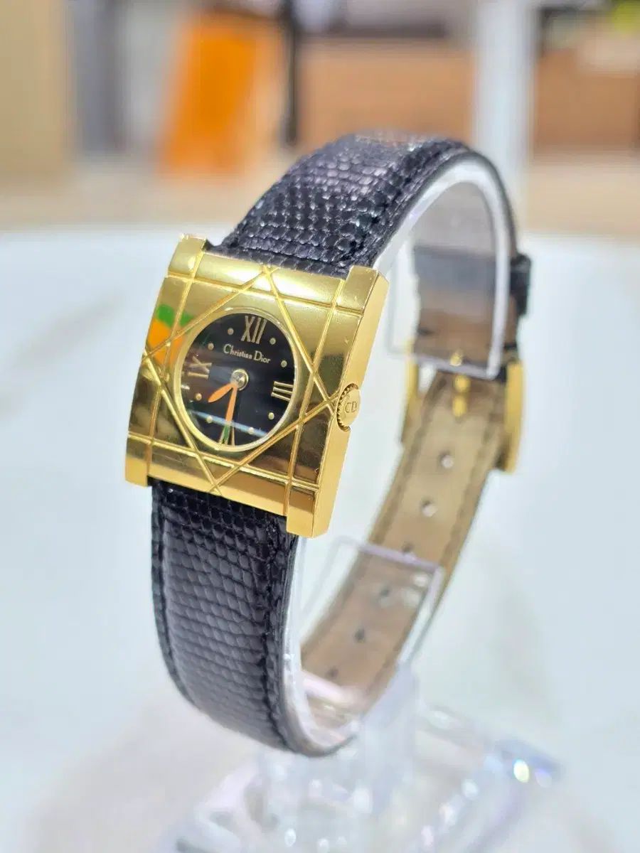 正規品 クリスチャン ディオール クール カレ 23mm 時計 - メルカリ