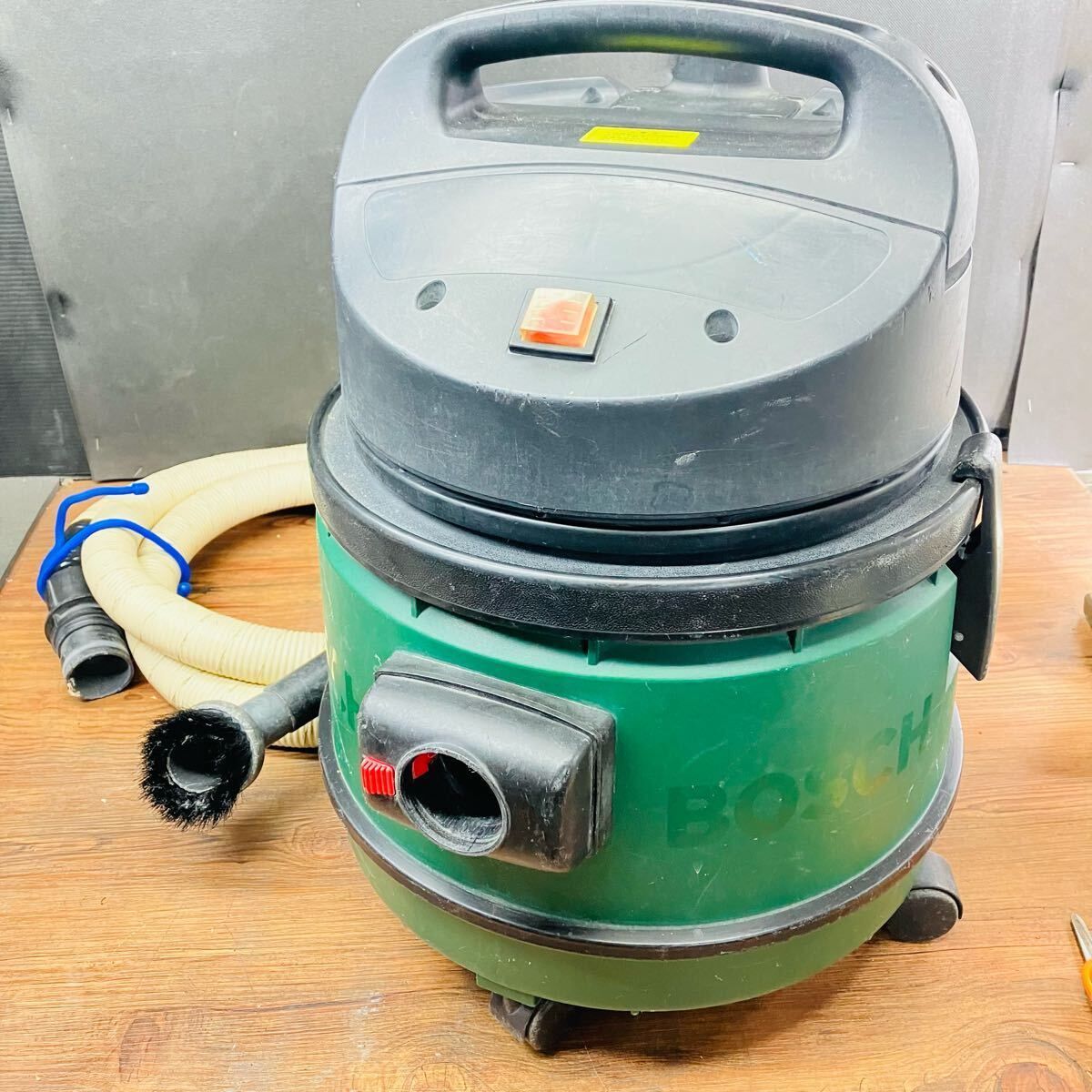 BOSCH ボッシュ 乾式用 集じん機 掃除機 型式不明