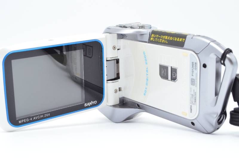 動作品】SANYO サンヨー Xacti DMX-CA8 ホワイト 防水デジタルムービー