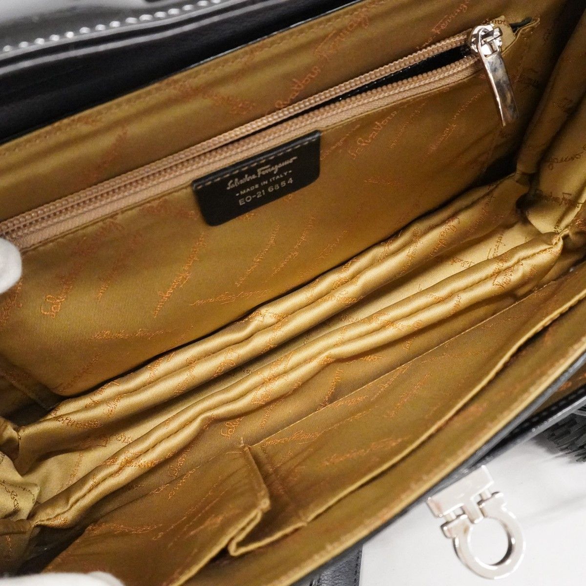 ☆SALE【6ab1239】サルヴァトーレフェラガモ ハンドバッグ ガンチーニ  