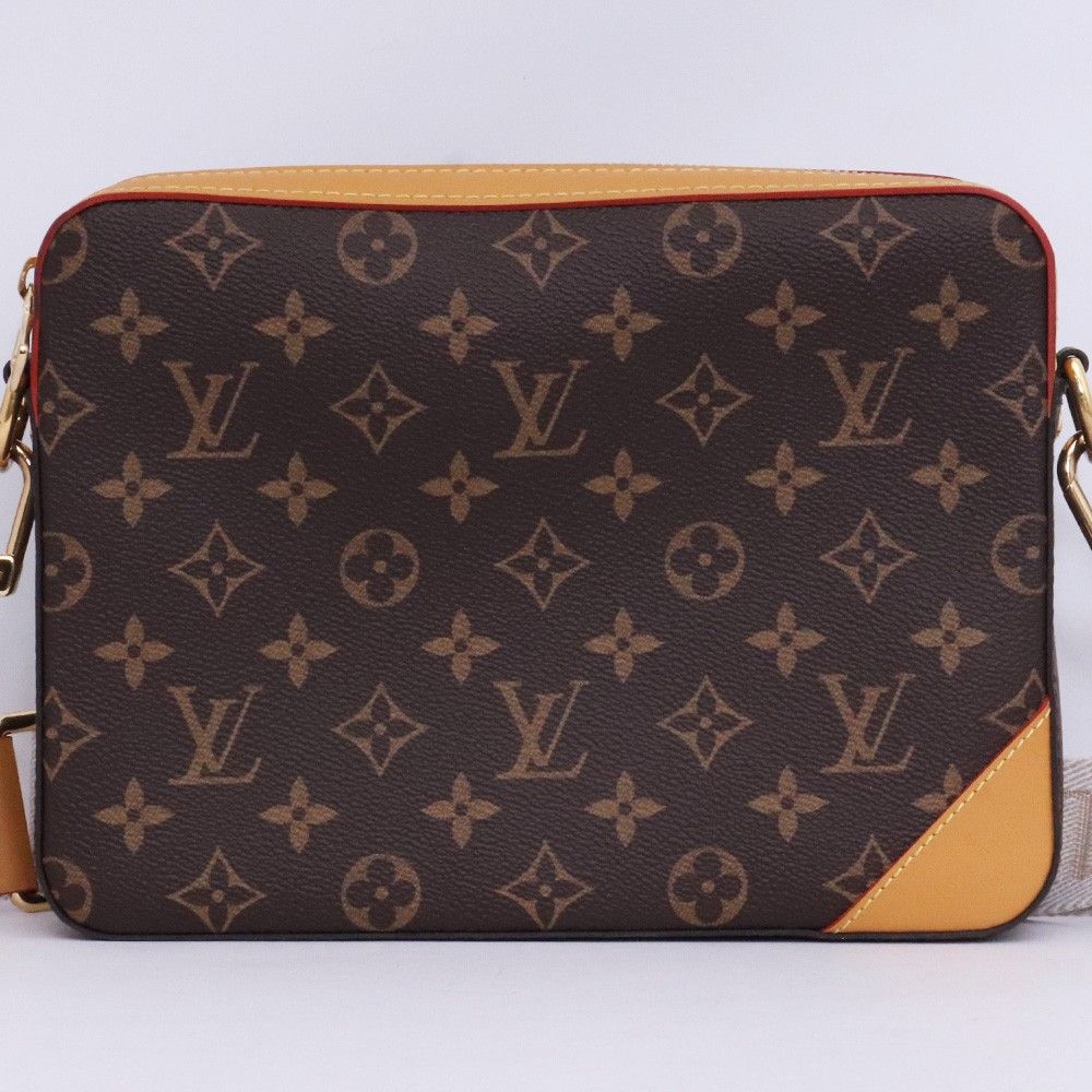 LOUIS VUITTON × NIGO モノグラムトリオメッセンジャー ショルダー