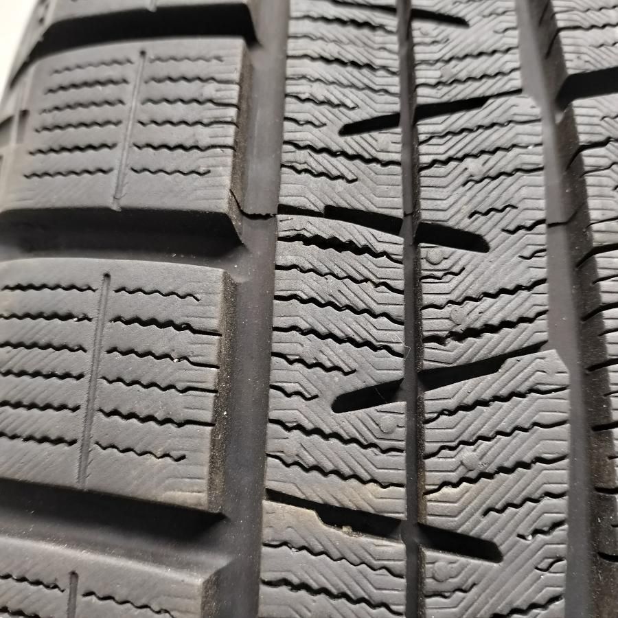 ◇配送先指定あり◇ ＜スタッドレスタイヤ 1本＞ 225/45R17 ヨコハマ