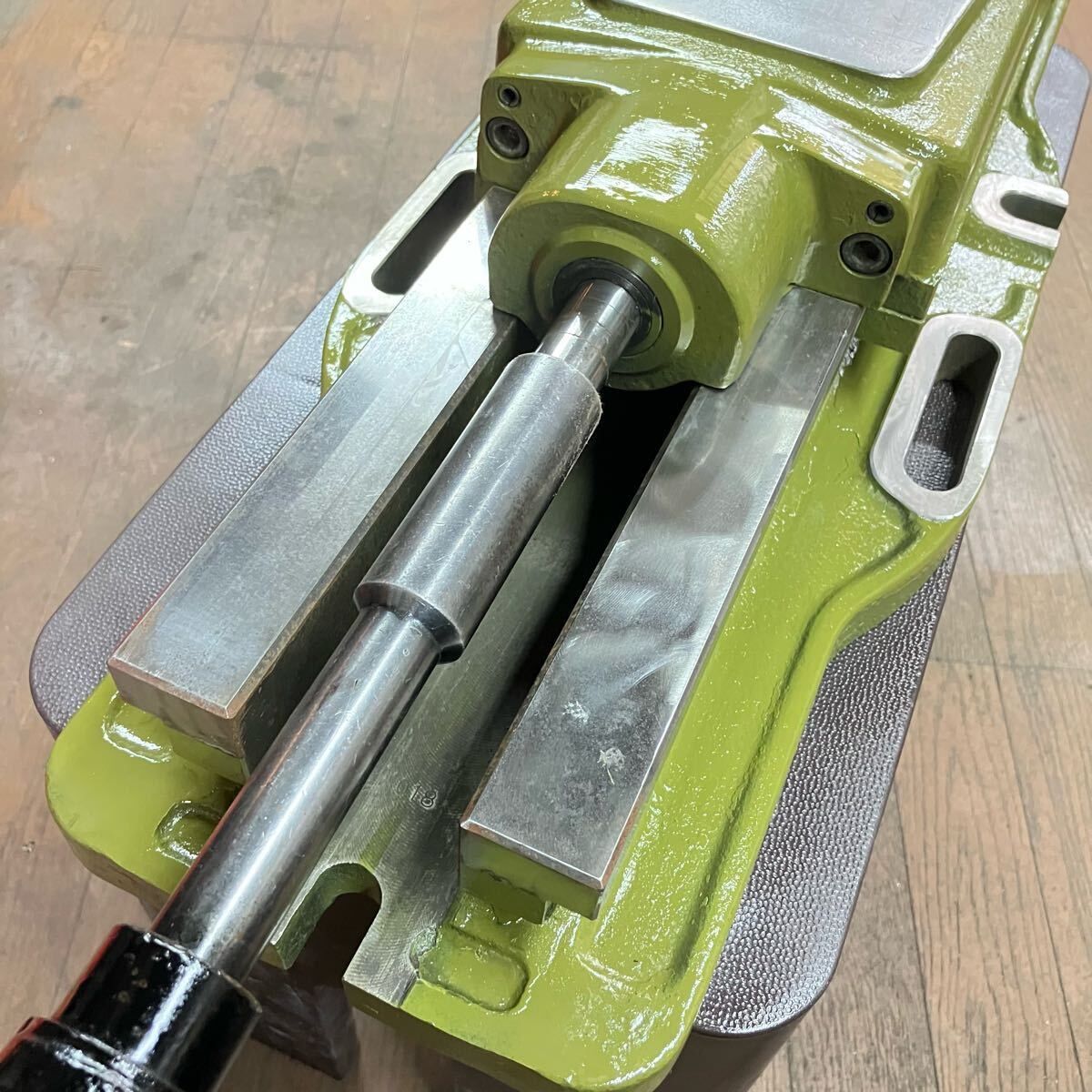 油圧バイス マシンバイス