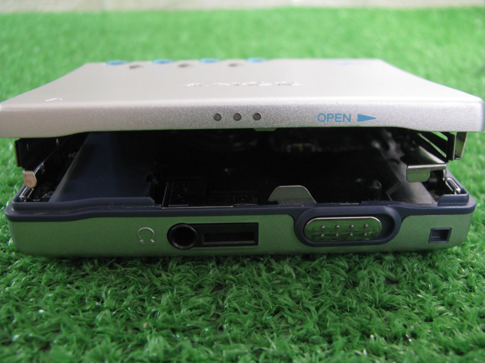 R2014】SONY MD WALKMAN MZ-E810SP ポータブルMDプレーヤー - メルカリ