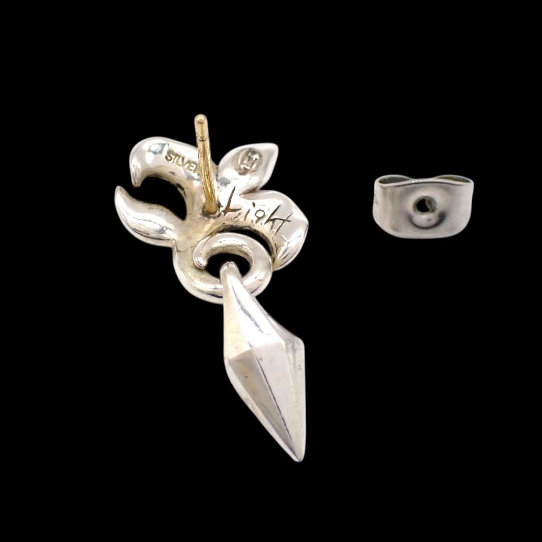 ブラッディマリー ライト ピアス LIGHT K18 シルバー 片耳 4585 - メルカリ