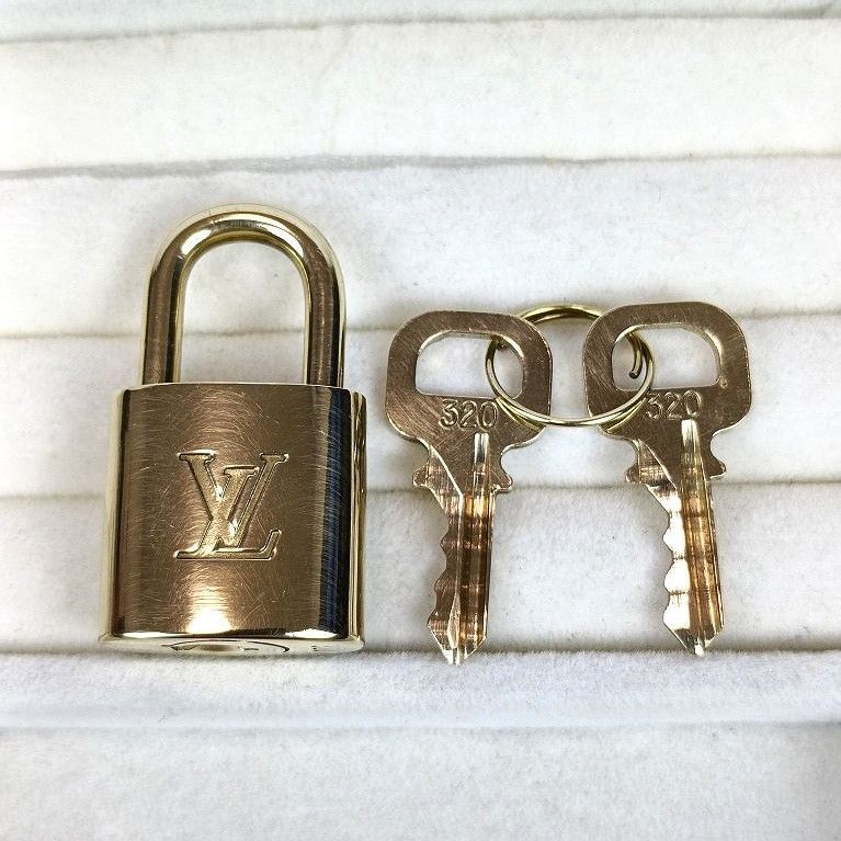 LOUIS VUITTON ルイヴィトン パドロック 南京錠 カデナ 鍵 ゴールド No