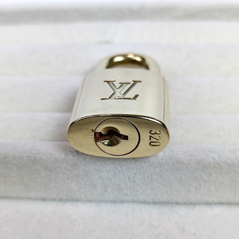 LOUIS VUITTON ルイヴィトン パドロック 南京錠 カデナ 鍵 ゴールド No