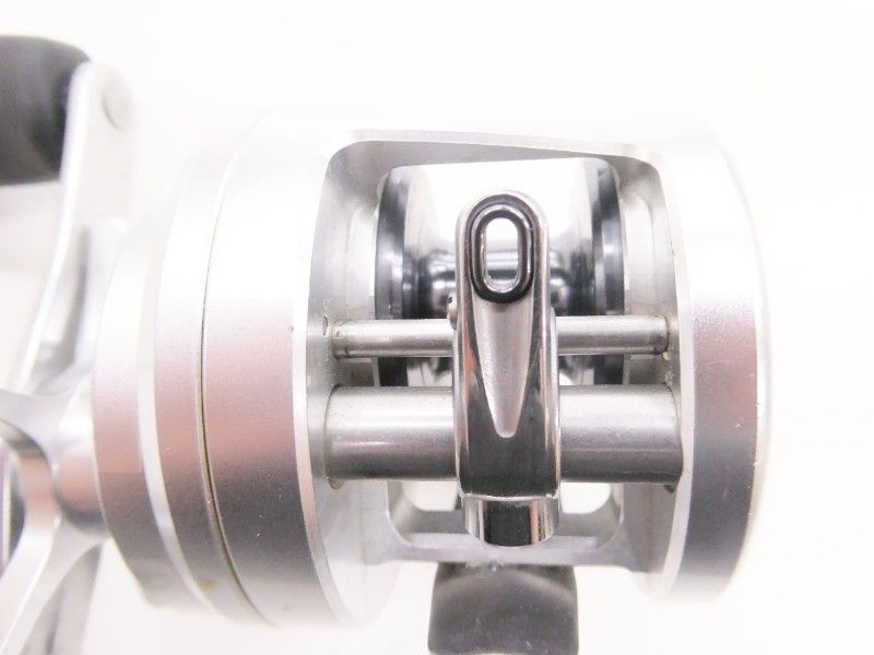 シマノ オシアカルカッタ 200 HG 04