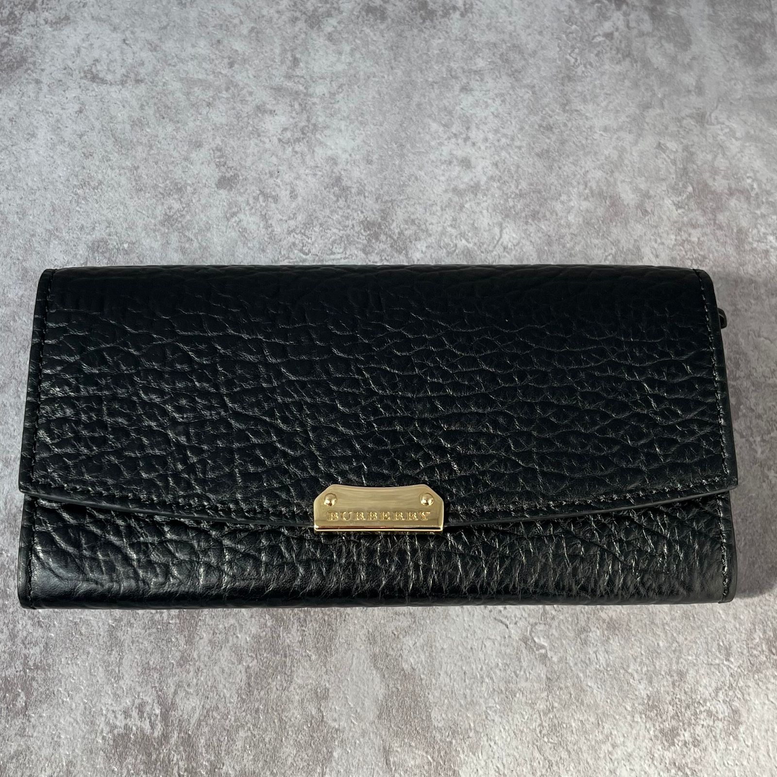 BURBERRY】長財布 スナップボタン 黒 レザー ブラック 金具 ゴールド 