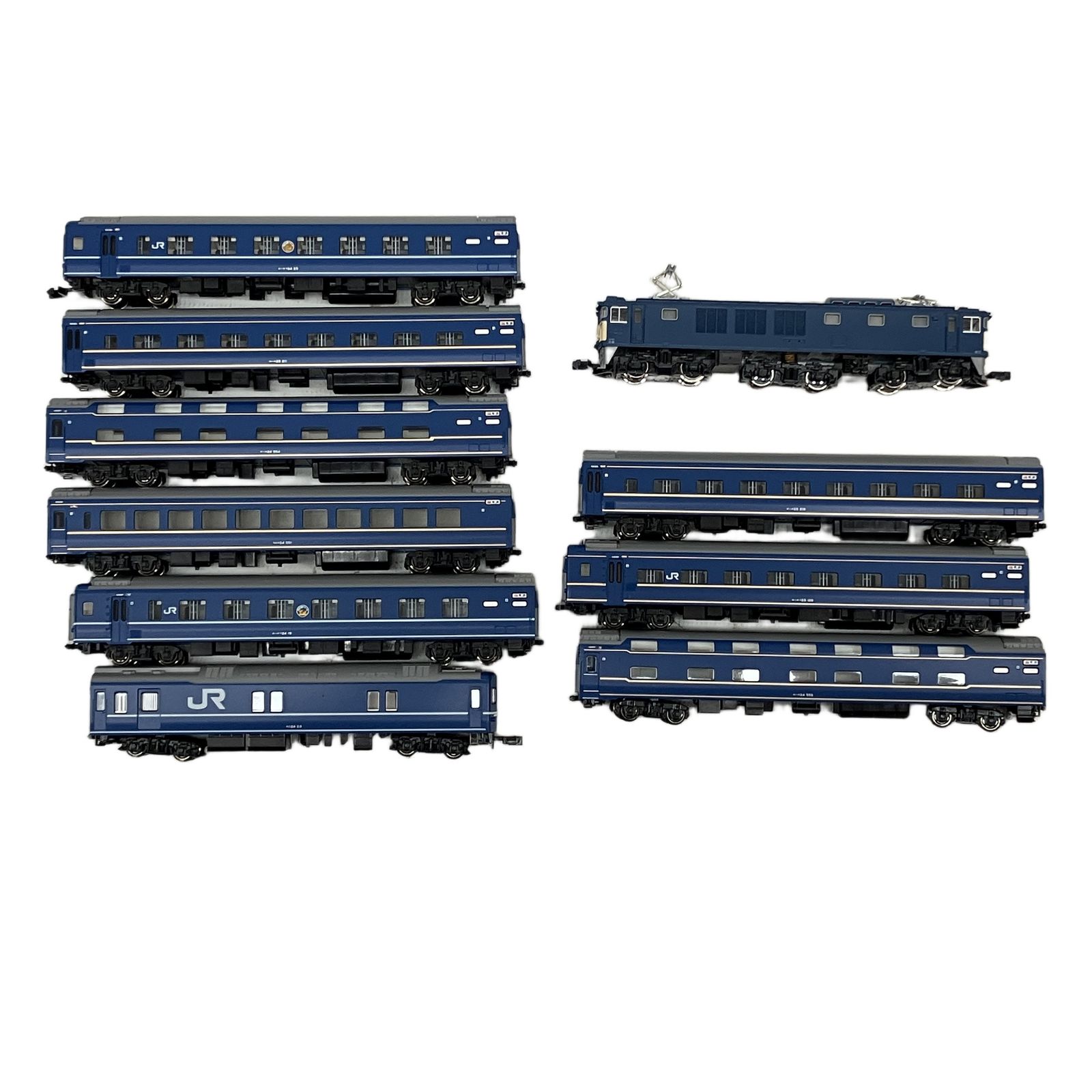 KATO 10-822・10-823 寝台特急「あけぼの」 ＋EF64 KATO 10-822 10-823