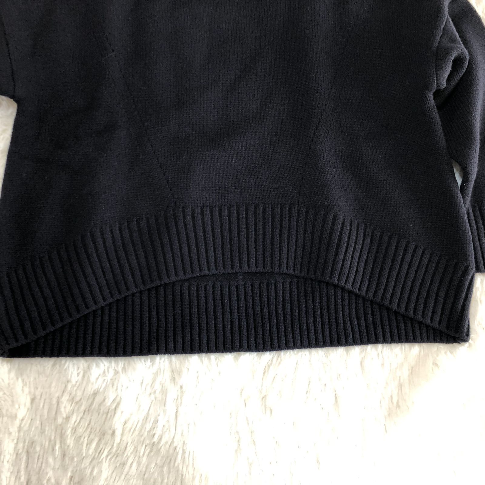 CINOH★美品★チノ ウールハイネックニット ネイビー 新品・タグ付】CINOH チノ ウール100％ ハイネックニット／ ネイビー