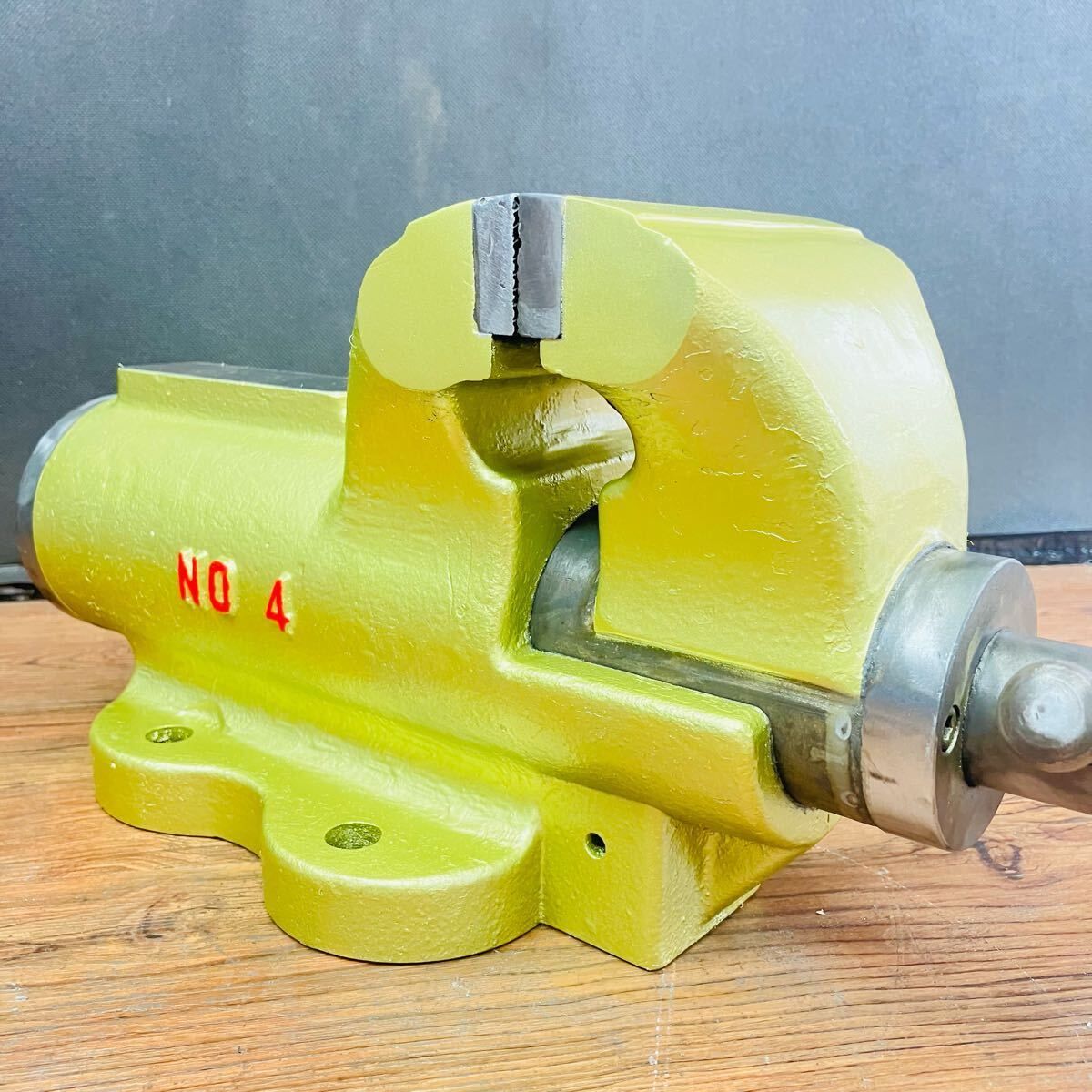  O-GON オーゴン 丸胴万力 No.4 口金幅 100 mm リードバイス バイス 万力 バイス クランプ