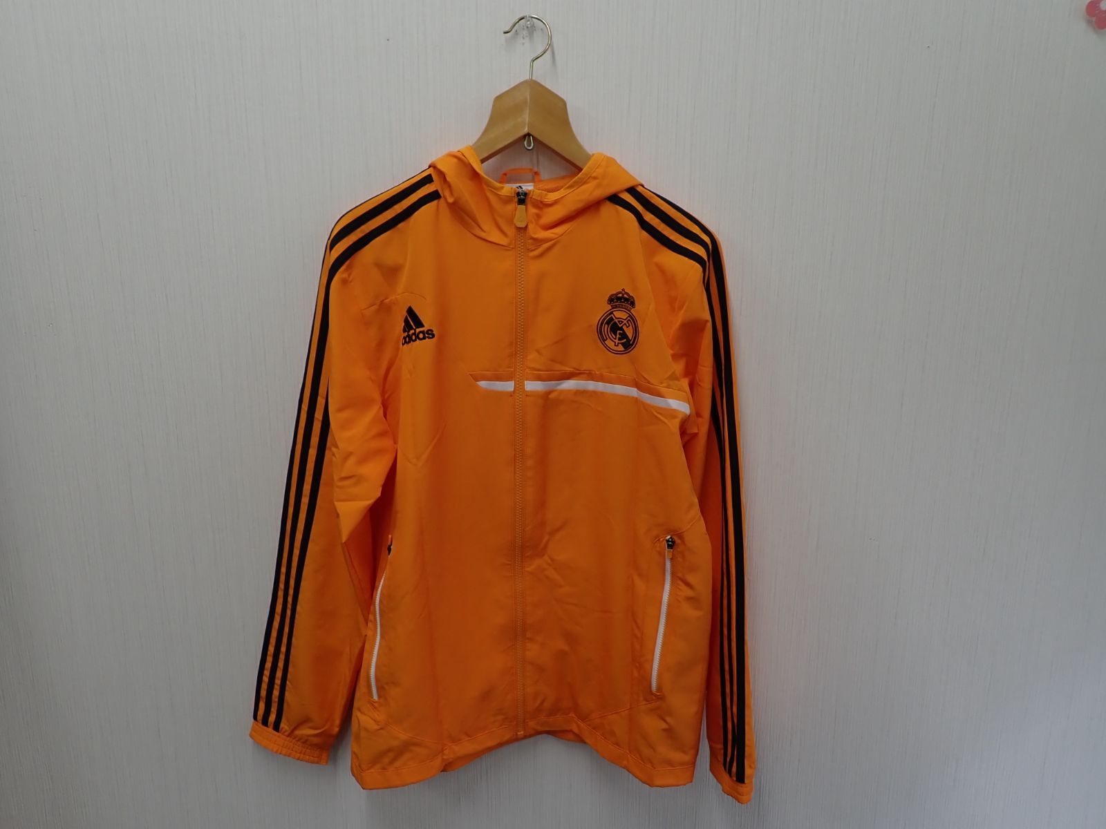 54418】アディダス adidas レアル・マドリード ナイロンジャケット