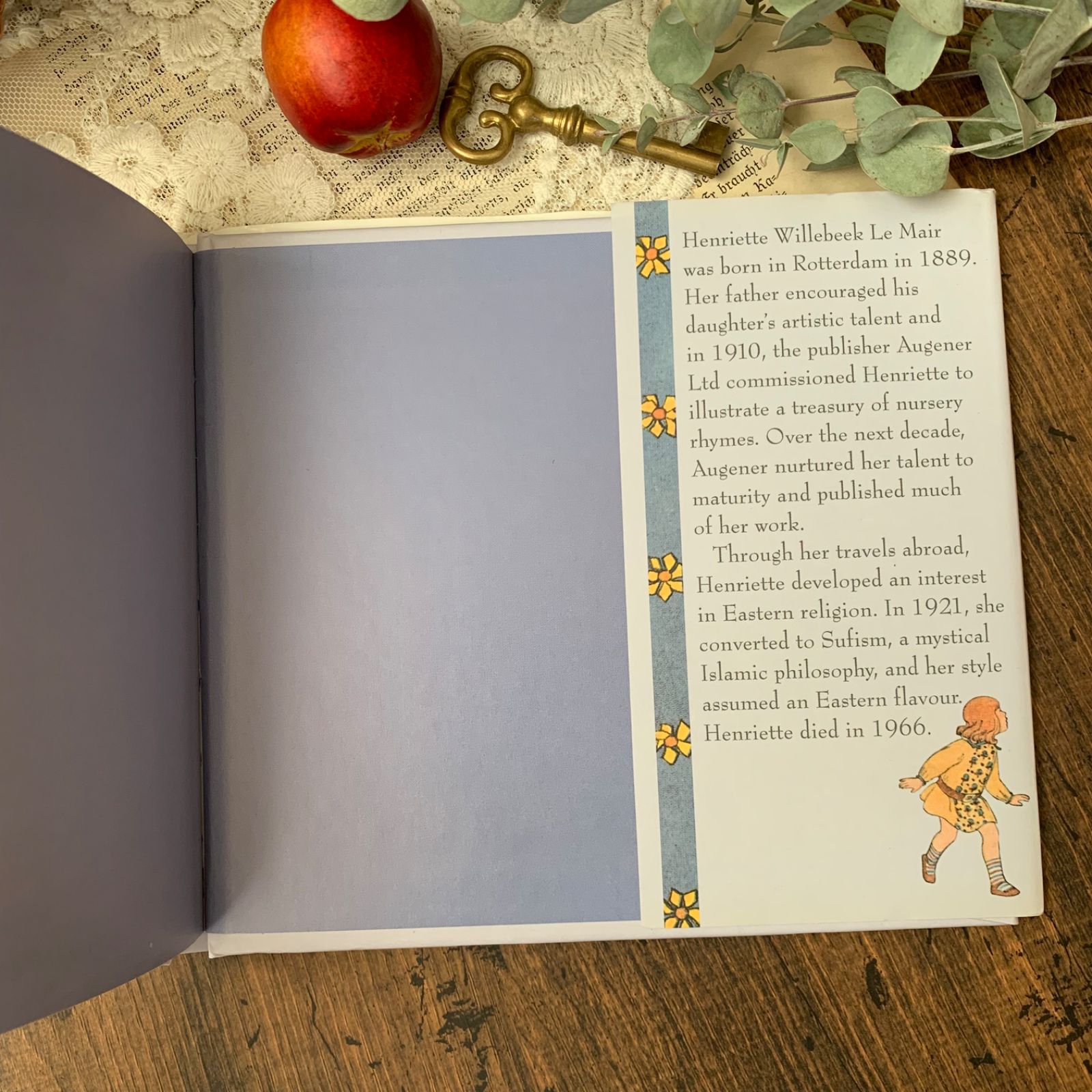 海外 絵本 A Little Book of Childhood 洋書 【ウィルビーク・ル