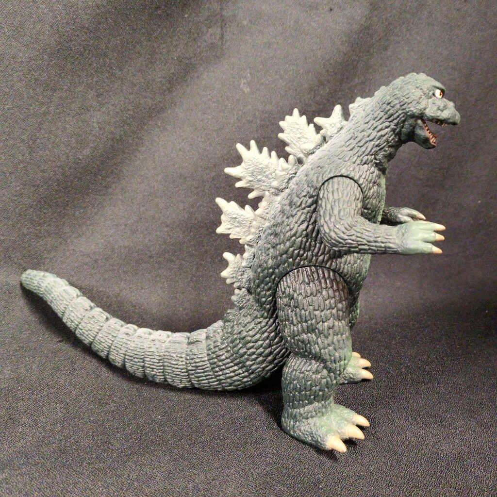 バンダイ ゴジラ50周年メモリアルボックス ゴジラ1965 - メルカリ