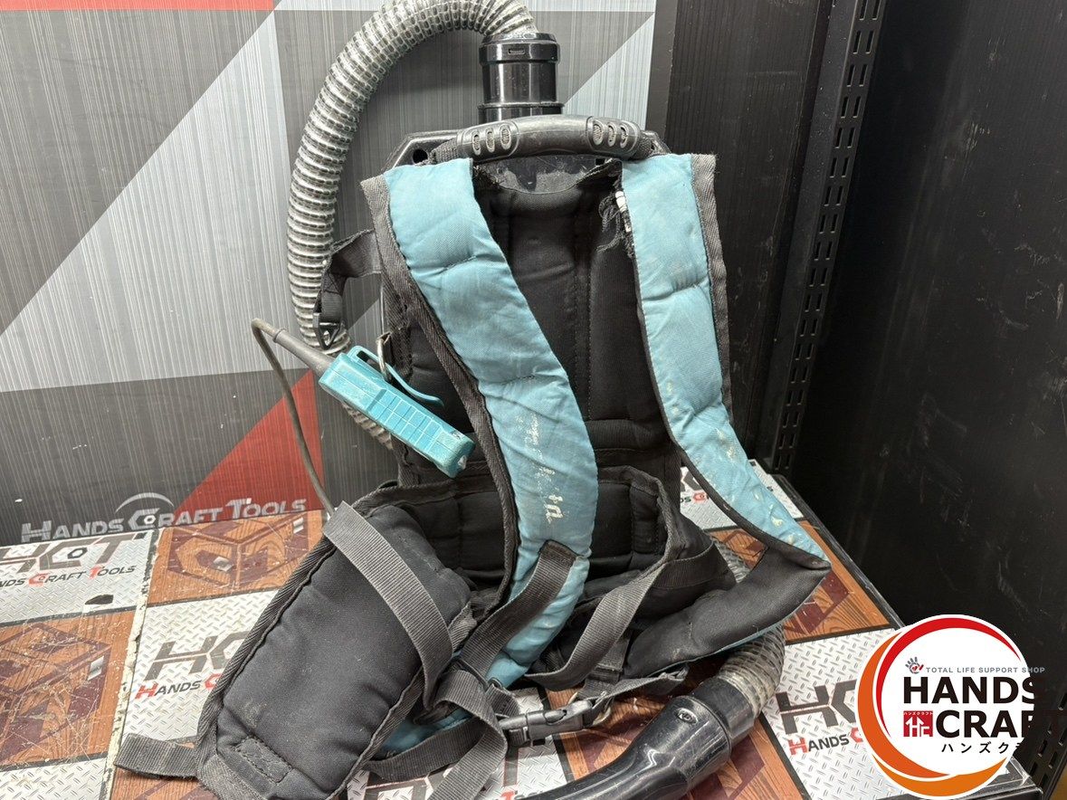 〇マキタ Makita VC260 充電式背負クリーナー 紙パック10枚付き