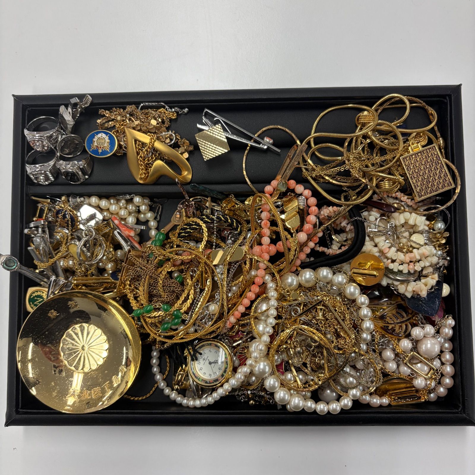 イミテーションアクセサリー まとめ売り 約1.6kg ☆ アクセサリー イミテーション まとめ売り 総重量 約1.6kg ジャンク