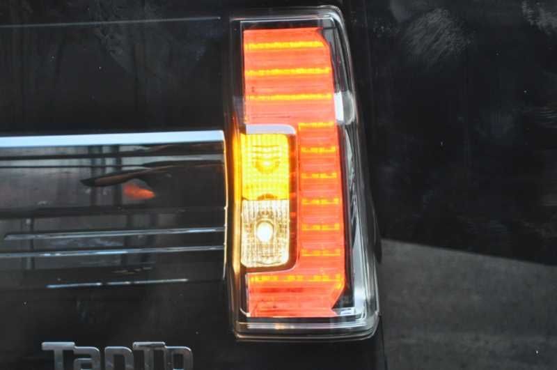 右 テールランプ テールライト LED全点灯OK (LA610S LA600S) タント
