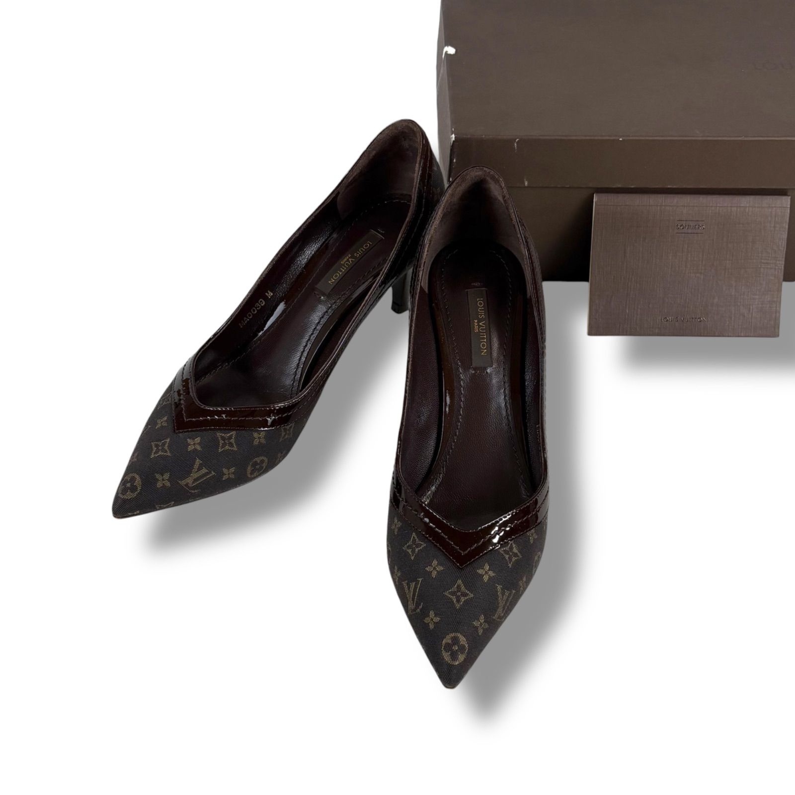 LOUIS VUITTON パンプス　モノグラム　ポインテッドトゥ　34 LOUIS VUITTON ルイヴィトン モノグラムミニ ポインテッドトゥ