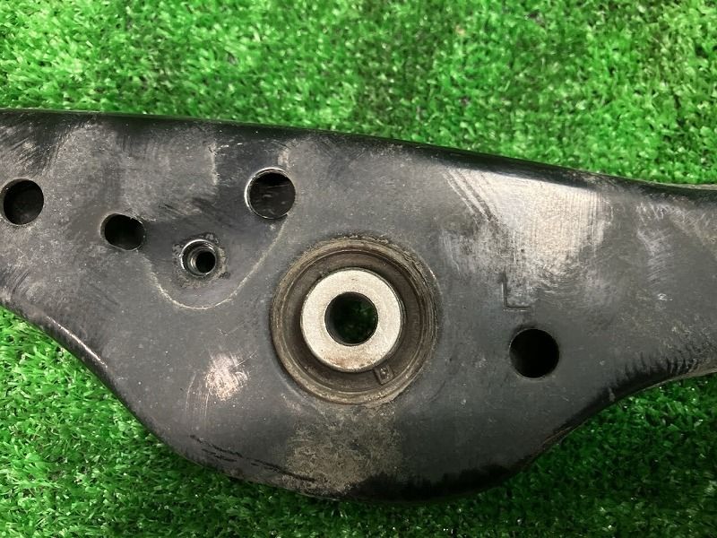 アクア MXPK16 左リアアッパーアーム X 4WD 48790-K0010 089 - メルカリ